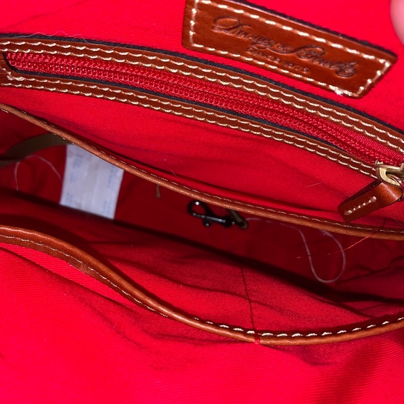 NWT Dooney and Bourke Crossbody bag - Picture 3 of 8